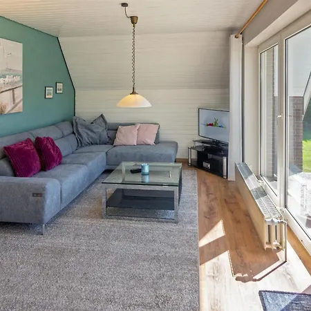 Holiday home Strandhummel *